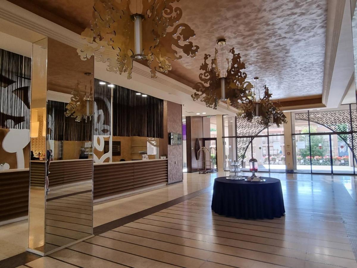 Royal Beach Apartment Barcello B Солнечный берег Экстерьер фото